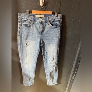 GAP Women's Light Wash Best Girlfriend Jeans